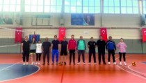 Gençlik Haftası Coşkusu  Kurumlar Arası Voleybol  Müsabakasıyla Başladı