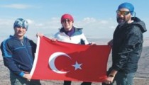 Cumhuriyet’in 102. Yılı Kaman  Kale Tepe Zirvesinde Kutlandı