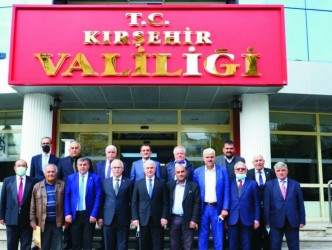 Vali Akın Muhtarların Gününü Kutladı
