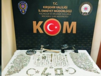 Kırşehir’de 3 bin 103 parça tarihi eser ele geçirildi