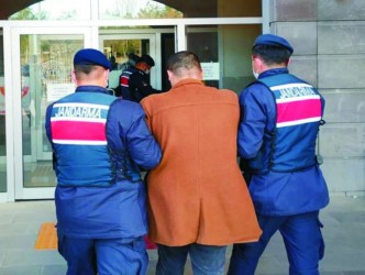 Kendisini Jandarma Personeli olarak tanıtan dolandırıcı, Ankara’da Yakalandı