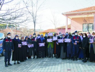 Jandarma’dan Kurancılı’da  yaşanayan Kadınlara, KADES Bilgilendirmesi