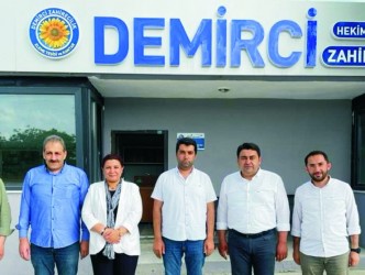 Hekimoğlulları Demirci Zahirecilik ve Tarım  İlaçları Gübre Bayii yeni işyerini hizmete açtı