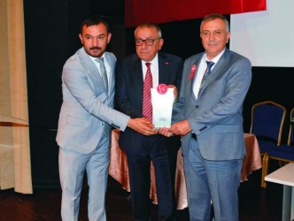 Başkan Arif Kılıç Güven Tazeledi