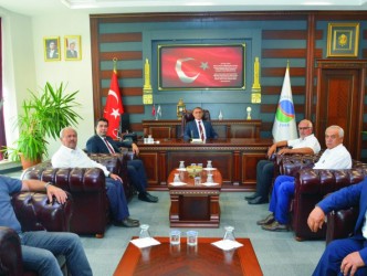 Rektör Prof. Dr. Mustafa Kasım  Karahocagil’e ziyaretler devam ediyor