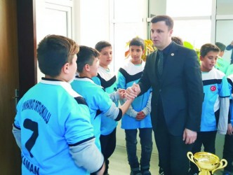 Kaymakam Nurullah Kaya,  Şehit Yusuf Erdoğdu  Ortaokulunu ziyaret etti