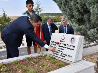 15 Temmuz Şehitleri  Kabri Başında Anıldı