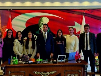 Kaman Belediye Başkanı Emre Demirci, Kaman Borsa  İstanbul Fen Lisesi Yönetici ve Öğrencilerini Ağırladı