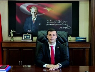 “Kıymetli çocuklarımız, sizler bu  ülkenin geleceği, yarınlarısınız.”