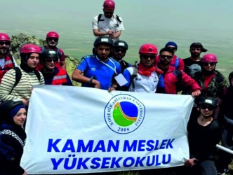 Davullu Tepe Zirvesinde Gençlik Haftası Programı
