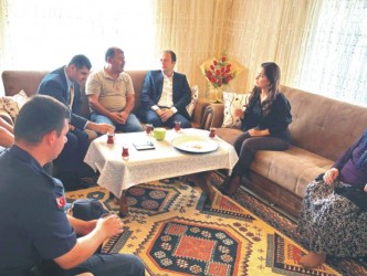 Kaymakam Engin Tok’tan Şehit Feyyaz  Yumuşak’ın Ailesine Anlamlı Ziyaret