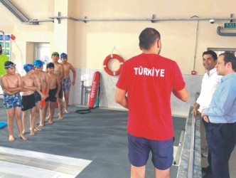 Yüzme Kursu ve Voleybol  Turnuvasında Büyük İlgi
