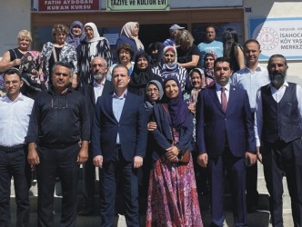 Kaman İsahocalı Köyü’nde  Dekoratif Ev Tekstili Kursu’nun  yıl sonu sergisi açıldı