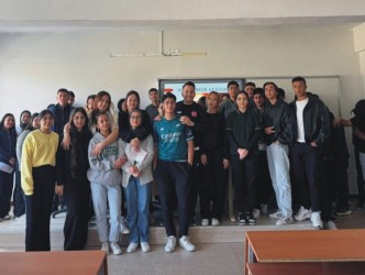 Üniversite ve Meslek  Sınavlarına Hazırlık İçin  Seminerleri Düzenlendi