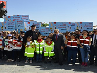 Kırşehir’de trafik haftası kutlanıyor